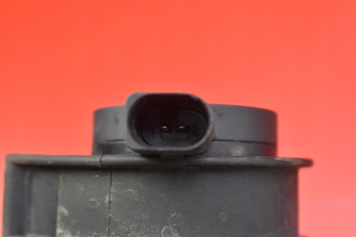 фото №7, Помпа насос циркуляции воды 30950000 audi a4 b8 2.0 tfsi 211 km 07-11