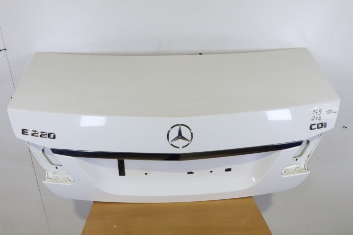 фото №7, Mercedes w212 рестайлинг крышка зад задняя белая 149 e-klasa sedan