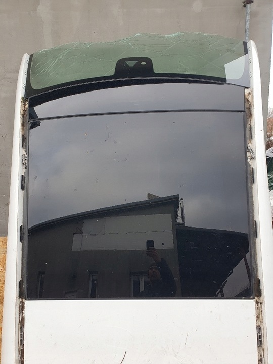 фото №1, Mercedes cla 118 w118 2x стекло крыша панорама оригинал идеальные