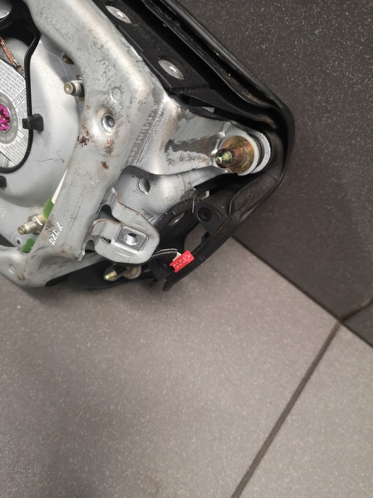 фото №12, Подушка подушка безпеки кермо audi a4 b6 8e0880201m