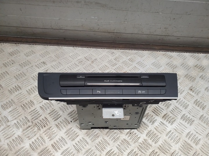 фото №6, Audi a6 s6 c7 4g 4g0035746d з спереди радиоприёмники