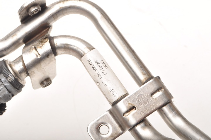 фото №4, Bentley bentayga audi q7 sq7 a8 4.0 шланг топлива 057130300ce 057130299af