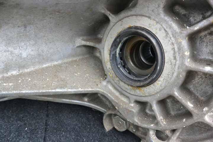 фото №7, Коробка передач коробки передач редуктор c-crosser mitsubishi 4x4 outlander ii 2.2 механическая коробка передач