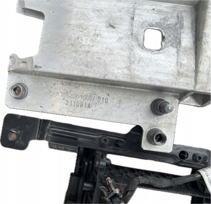 фото №10, Pas перед нижній 43 amg жалюзі ролета установка wespornik mercedes c w206