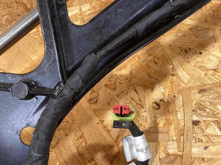 фото №9, Спойлер крышки багажника porsche 911 cabrio 991 99150404103 3.0l бензин