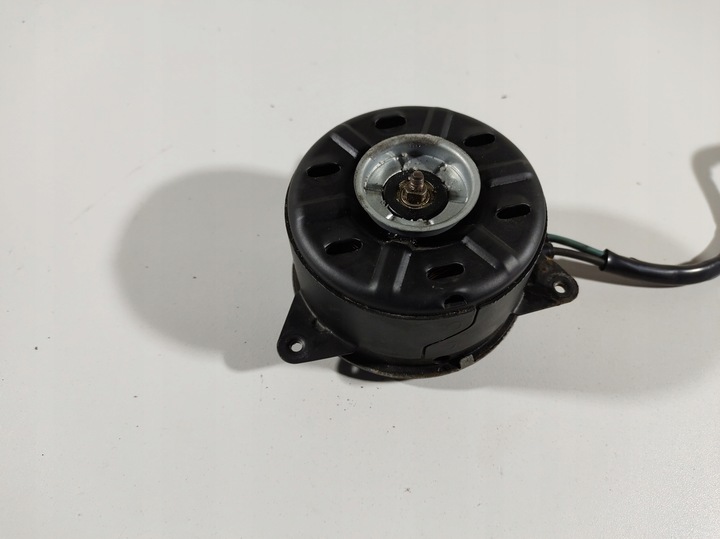 фото №13, Lexus is300h 13r моторчик вентилятора 16363-31440