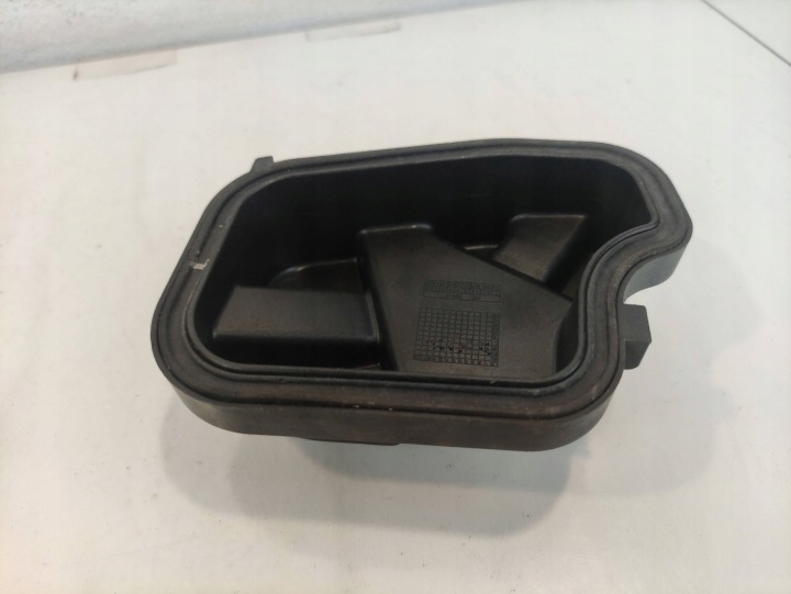 фото №9, Vw polo v 6r колпачок лампы правое перед 6r0941608