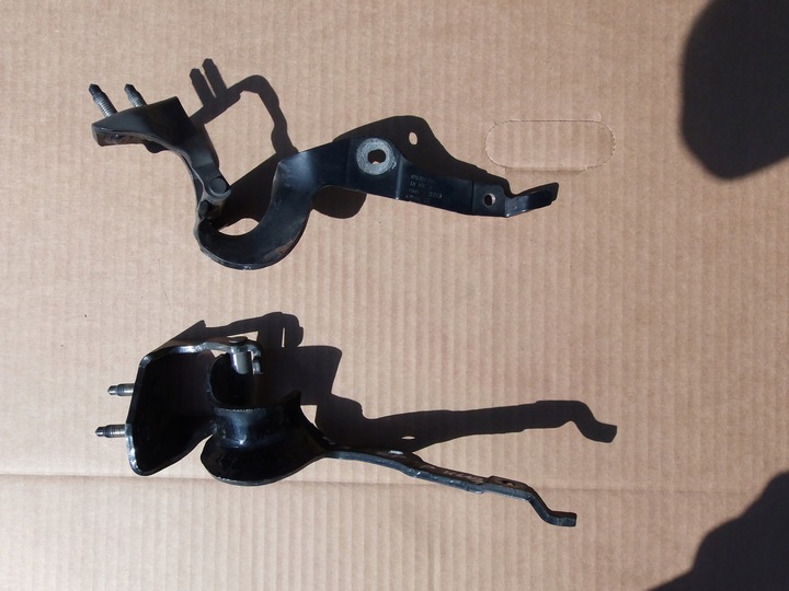 фото №4, Петли крышки багажника комплект 8p3827300 audi a3 8p 2.0 tdi 3 дверь lz9w