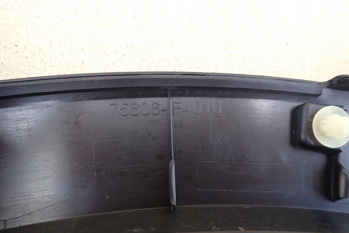 фото №15, Toyota chr ch-r 16- планка крыльев левый зад c-hr