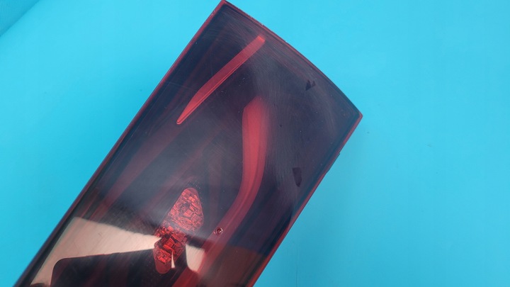 фото №9, Mercedes eqe w295 350+ 23r лампа задня led накладка a2959063100