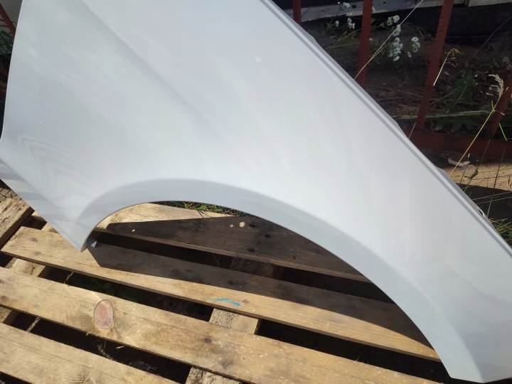 фото №13, Крыло aluminiowy правое перед mercedes w212 9.09-05.16r лак 799