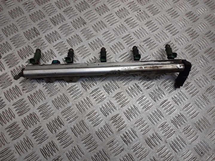 фото №3, Планка впрыскивающий volvo s60 2.4