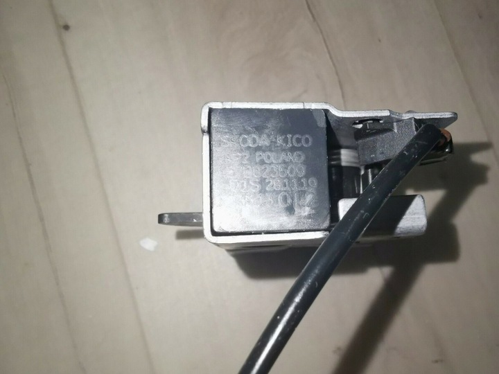 фото №3, Skoda оригінальний номер 57b823509