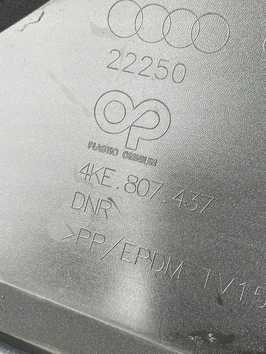 фото №11, Audi e-tron s-line бампер перед переднее 4ke807437 + решётка радиатора решётка