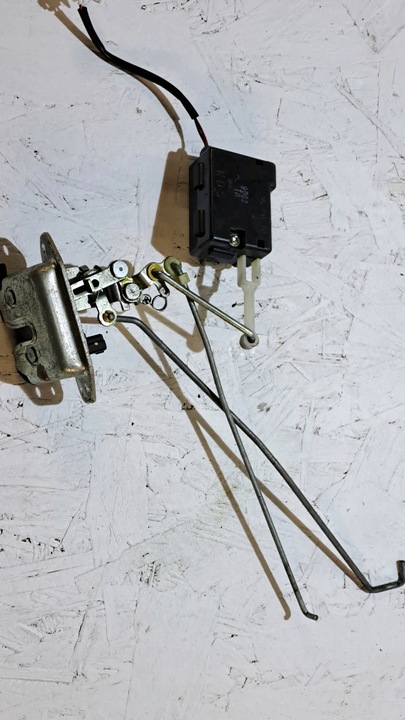 фото №1, Chwvrolet aveo t255 hb замок кришки багажника