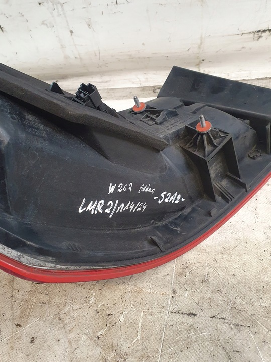 фото №16, Лампа led праві зад оригінальний номер a2129066901 mercedes w212 11r. sedan