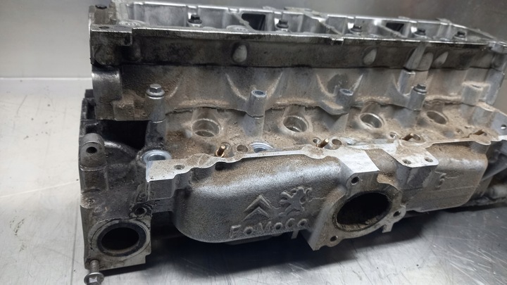фото №10, Головка двигателя 9684487210 volvo citroen peugeot 1.6 hdi