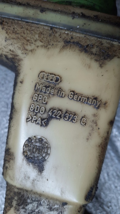 фото №5, Бак системы усилителя audi a4 b5 1.8b 95r 8d0422373c