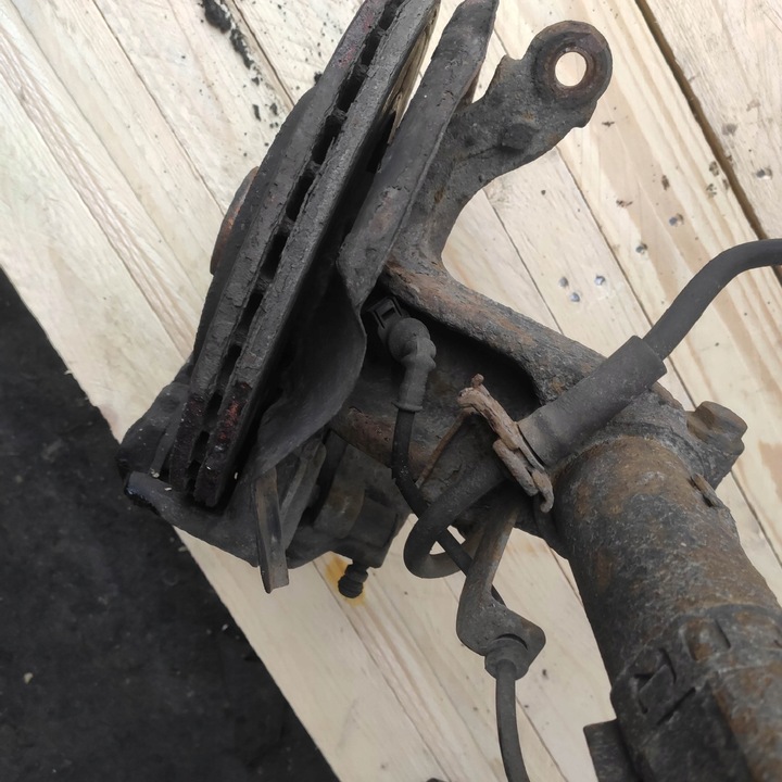 фото №8, Поворотна опора супорт права праві перед audi a2 1.4 16v aua