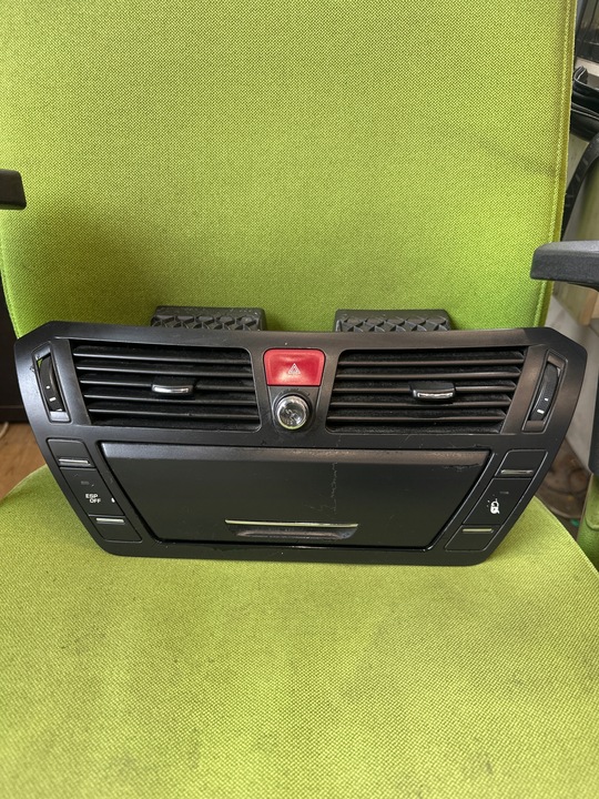 фото №1, Решётка воздуховод средняя c4 grand picasso i рестайлинг