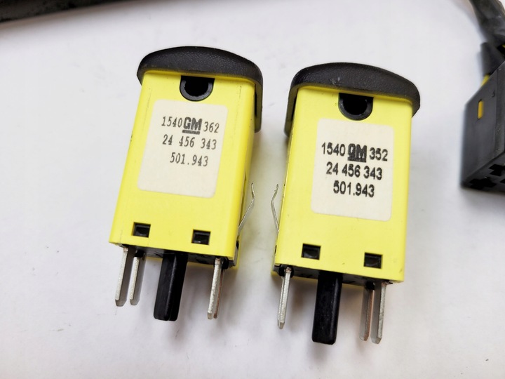 фото №11, Переключатель панель обогрева подогрева сиденье сиденья штекер astra ii g