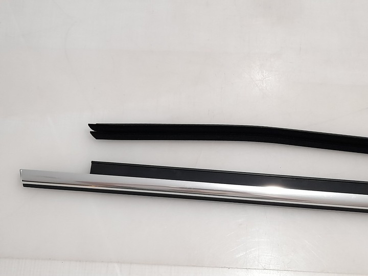 фото №12, Audi a4 b8 рестайлинг 2015r avant планка dekor дверь хром прокладка правый зад eu