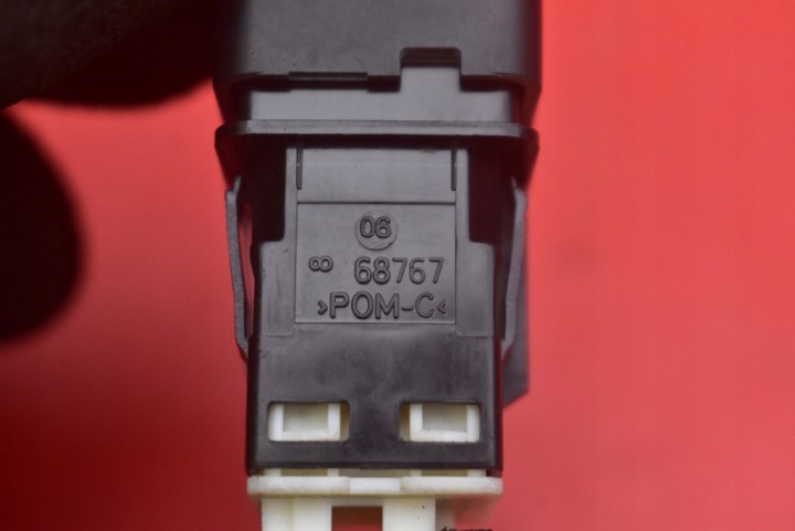 фото №8, Выключатель кнопка открывания крышки 96766105zd citroen c4 grand picasso 2 ii