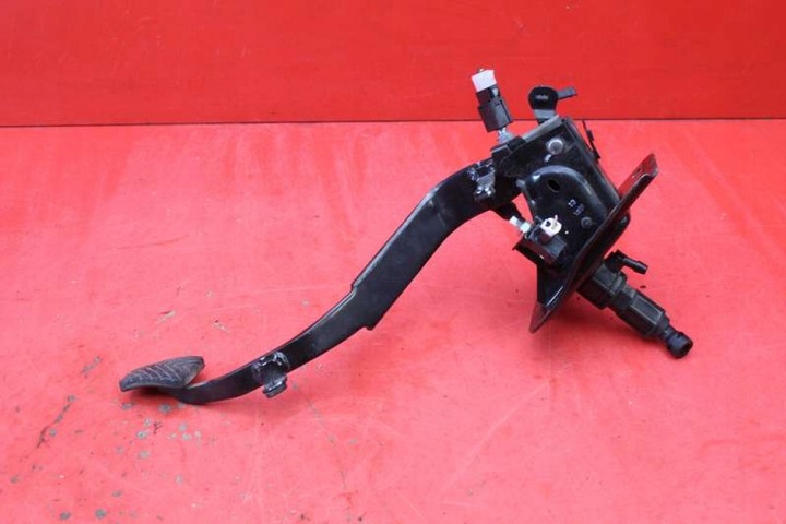 фото №8, Педаль педали сцепление тормоз eu mitsubishi asx 1 i 12-16