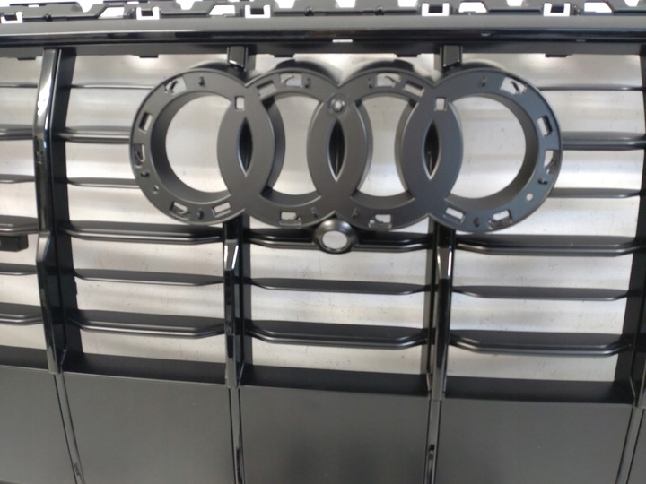 фото №9, Новый решётка радиатора audi q7 s-line 2020- решётка радиатор решётка бампера полный чёрный