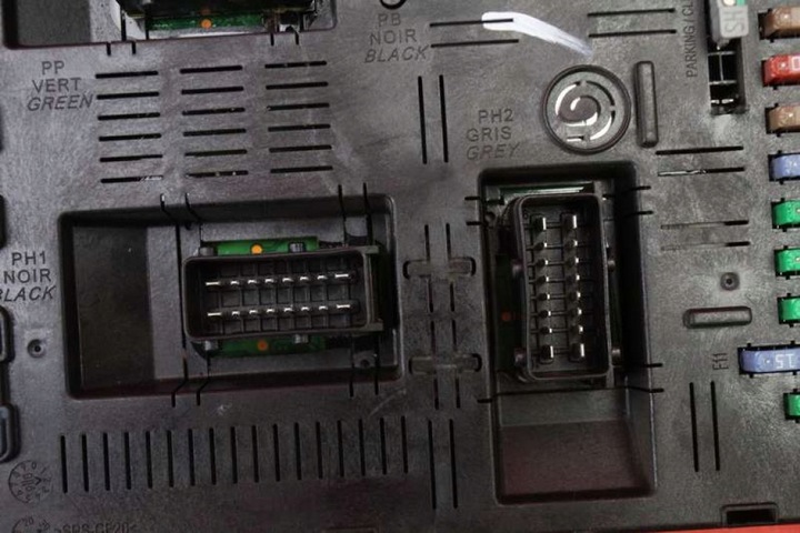 фото №6, Коробка запобіжників bsi 9661940480 citroen c5 1 i 3.0 v6 207 km 04-08