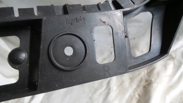 фото №6, Vw touran 1t0 кронштейн   бампера праве зад 1t0807394d
