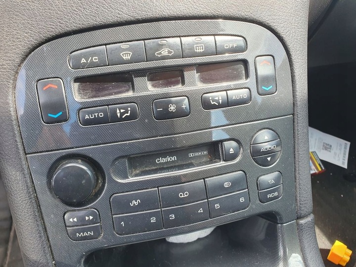 фото №9, Панель під лобовим склом пластиковий peugeot 607 2.2 бензин 2002-2005 ezdc