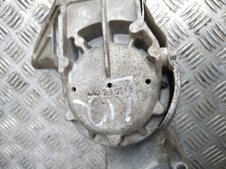 фото №7, Audi 100 a6 c4 лапи коробки подушка 4a0199307j