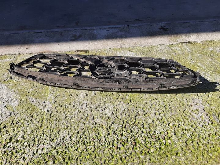 фото №8, Volvo v40 ii d3 2.0d cross country решётка радиатора решётка бампера