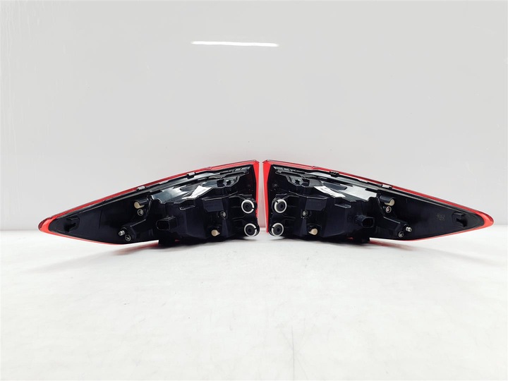 фото №2, Cupra formentor 5ff лампа зад led ory eu !!!