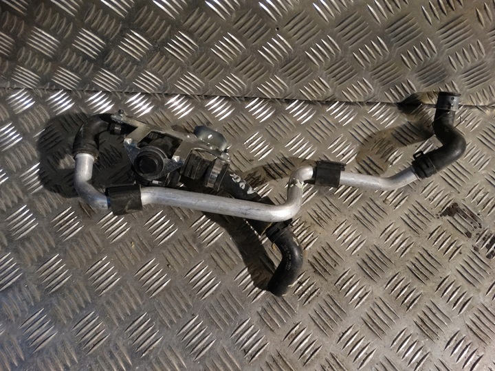 фото №1, Идеальная насос воды porsche panamera 970 1