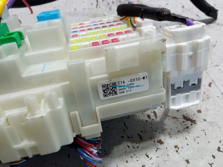 фото №4, Honda hr-v ii модуль коробка запобіжників bsi t7a-eh10-m1