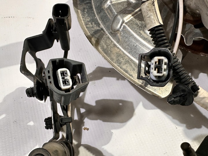 фото №13, Поворотный кулак ступица диск жгут abs левая зад задняя ford explorer 2020+