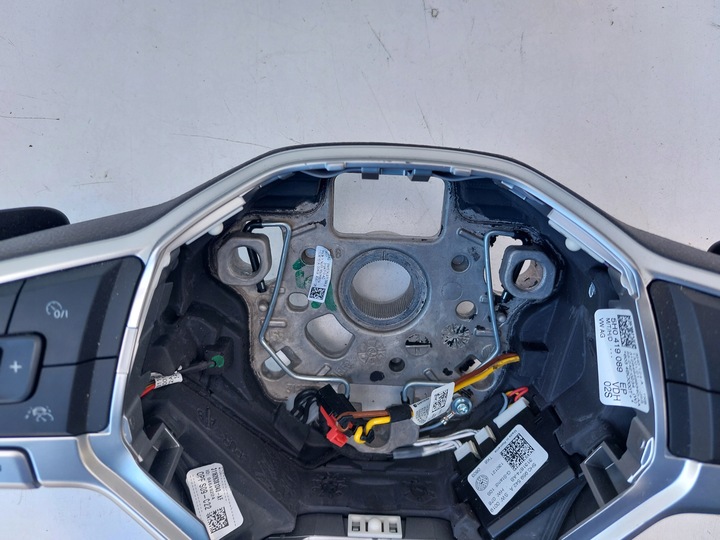 фото №12, Кермо мультифункція, пелюстки, підігрів golf viii