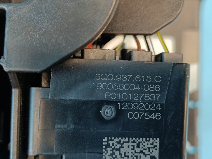 фото №9, Vw t-roc рестайлінг 1.5 tsi 110kw 2025 r тримач коробка запобіжників 517941395c