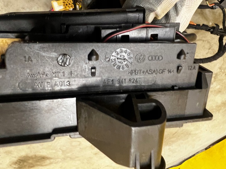 фото №14, Установка джгут електропроводка панелі консолі audi q5