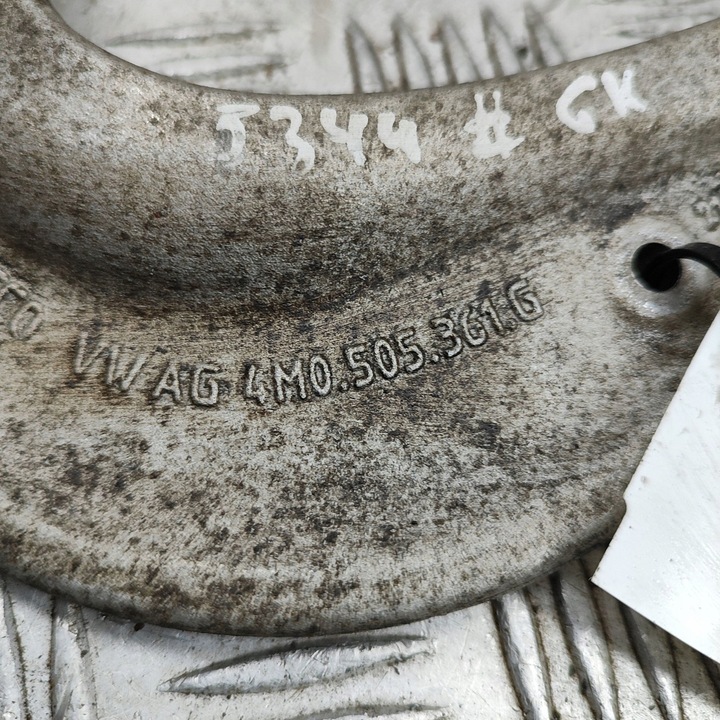 фото №6, Audi q8 2023 ліва сторона верхній важіль задній