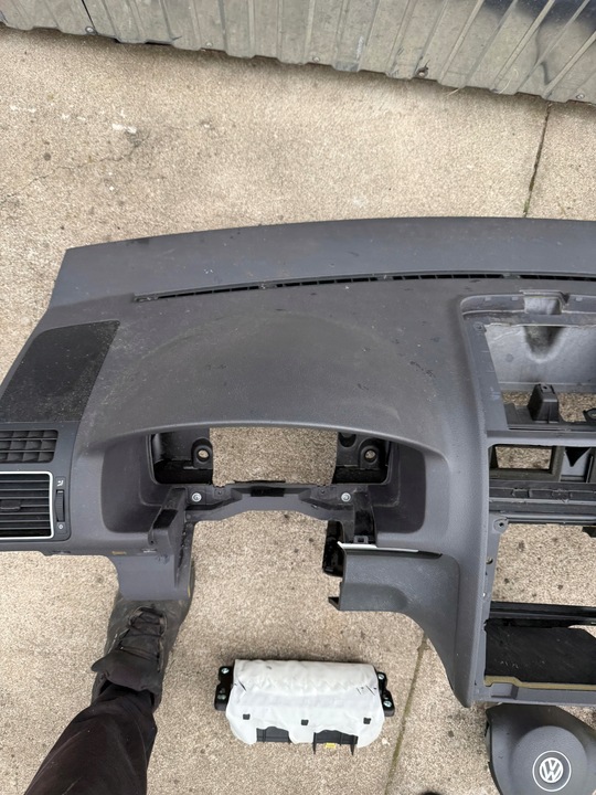 фото №9, Консоль панель подушки ремни kpl. touran 1t1 10-15 год