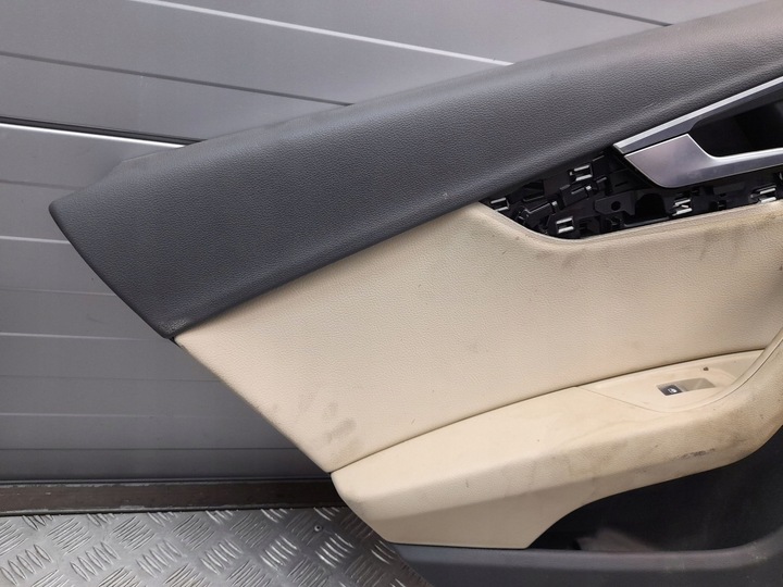 фото №6, Audi a4 s4 b9 2017 зад сторона правая обшивки / обшивка дверь задних