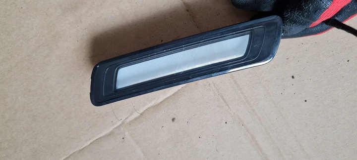 фото №7, Q7 4m ii лампа led штекер интерьера багажника зад 4m0947170