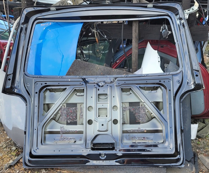 фото №11, Кришка зад задня багажника емблема vw caravelle multivan vi t6 oem номер чорна