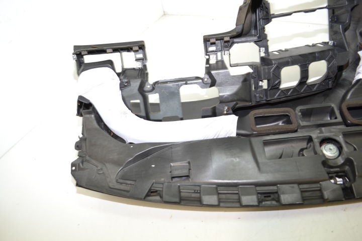 фото №8, Audi a6 c6 4f консоль торпедо роздавальна 4f0857067a 4f1858005a