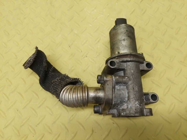 фото №7, Alfa romeo 156 2.4 jtd клапан egr 46785766