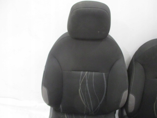 фото №9, Peugeot 208 рестайлинг прокладка з фургон диван ремни