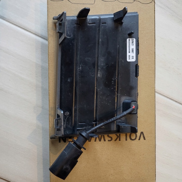 фото №7, Audi e-tron заглушка решітка радара 4ke853949b